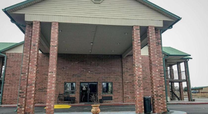 Ozark Hotel Екстериор снимка